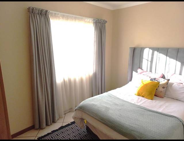 2 BEDROOM PROPERTY TO RENT IN MONAVONI